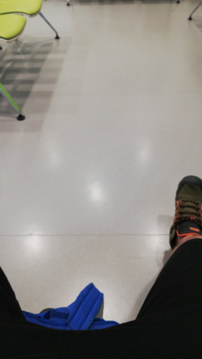 #ZNA #infotweet
Wenn ihr einen Arbeitsunfall hat und zu eurem lieblings Chirurgen fahrt, ruft vorher an ob er nicht einen Vollnakosetag hat....
Dankt mir Später.