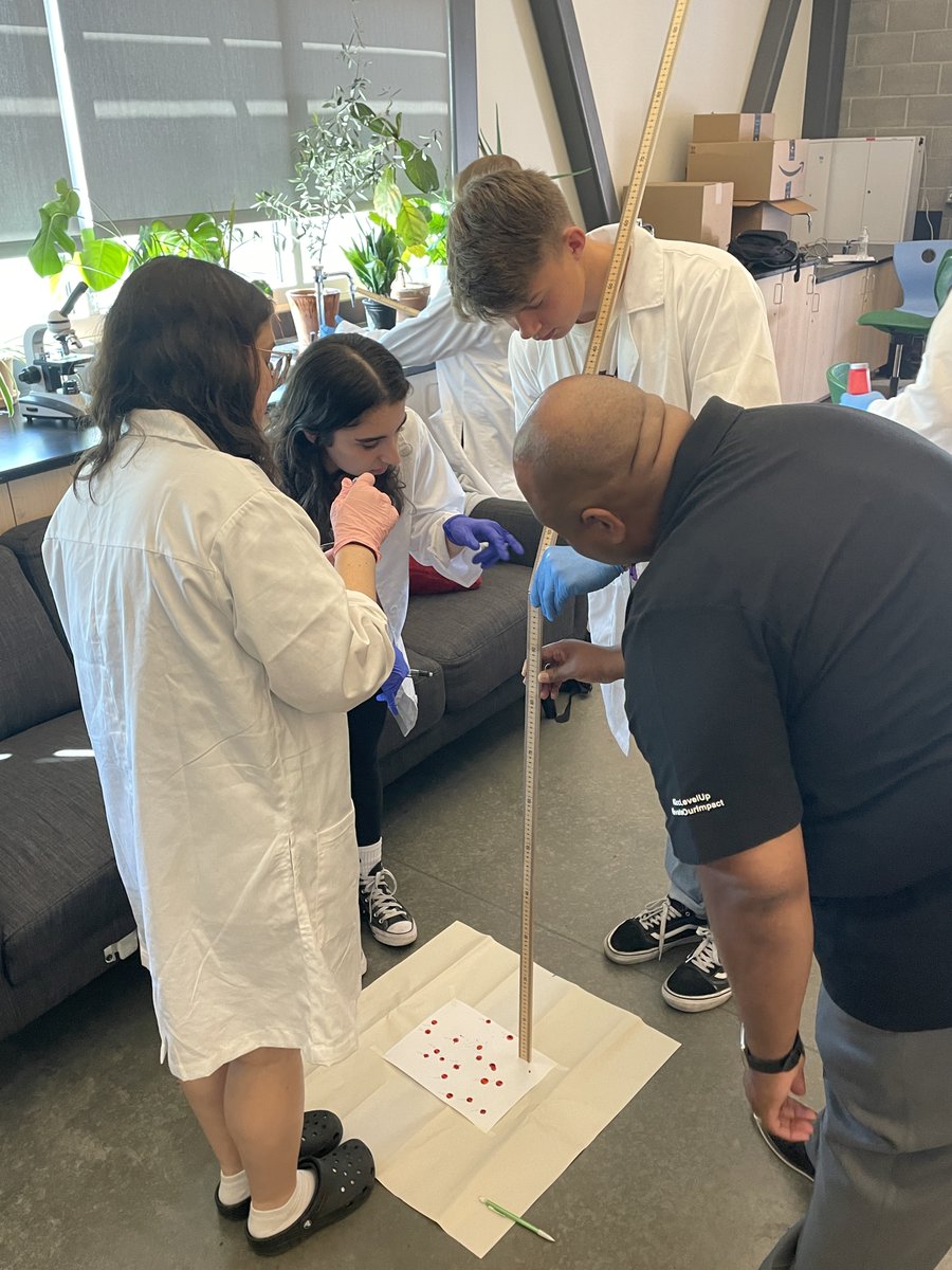 GCC_Charters's tweet image. Superintendent Sample and students at Futures High School turned into crime scene investigators, working together to study the location, distribution, and shape of blood droplets to solve a mock crime scene.🔍🩸
#gcc_charters #GCCLevelUp #ElevateOurImpact