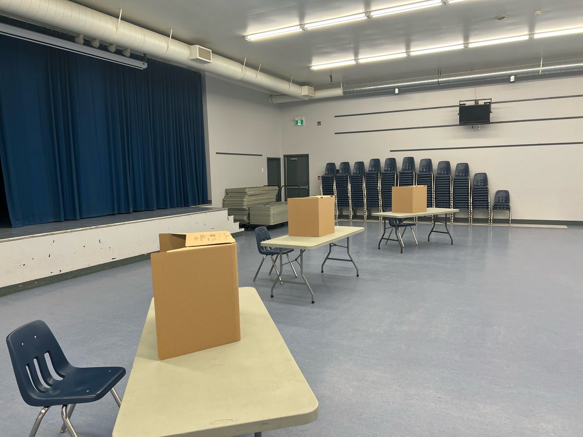 treatyonenation's tweet photo. TREATY ONE JOINT RESERVE LAND CODE FOR SANDY BAY OIJBWAY FIRST NATION OFFICIAL VOTING DAY 📢🗳️
get ready to vote on the Treaty One Joint Reserve Land Code! Our team will be at the Sandy Bay Community Complex, 239 Main Road, until 8 pm this evening.
#treaty1 #sandybay #landcode https://t.co/0ure2ot5Te