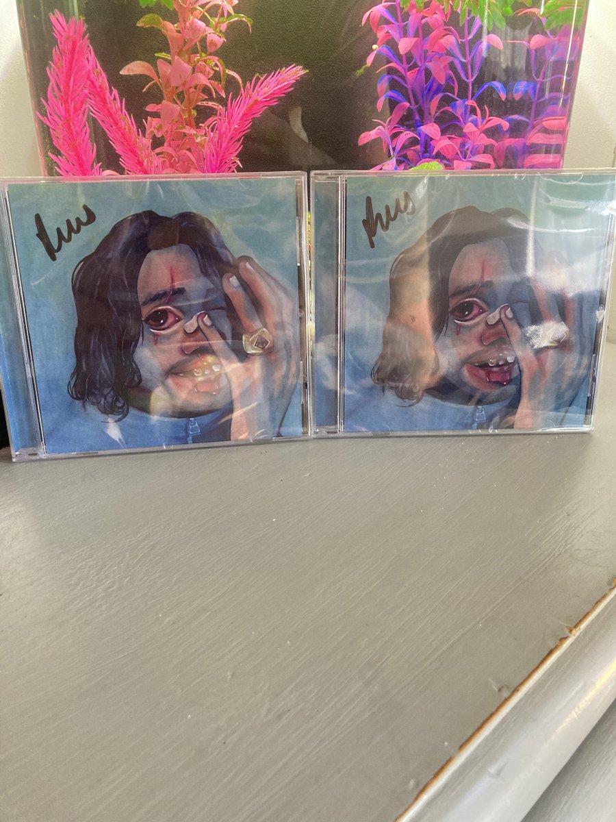 Chad_Durrzy's tweet photo. Look what got delivered ๐ช
Autographed cdโs ~ @russdiemon
#Legendary #Santiago #MakeRapGreatAgain https://t.co/8hVPiYhyRc