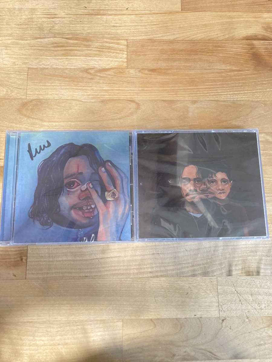 Chad_Durrzy's tweet photo. Look what got delivered ๐ช
Autographed cdโs ~ @russdiemon
#Legendary #Santiago #MakeRapGreatAgain https://t.co/8hVPiYhyRc