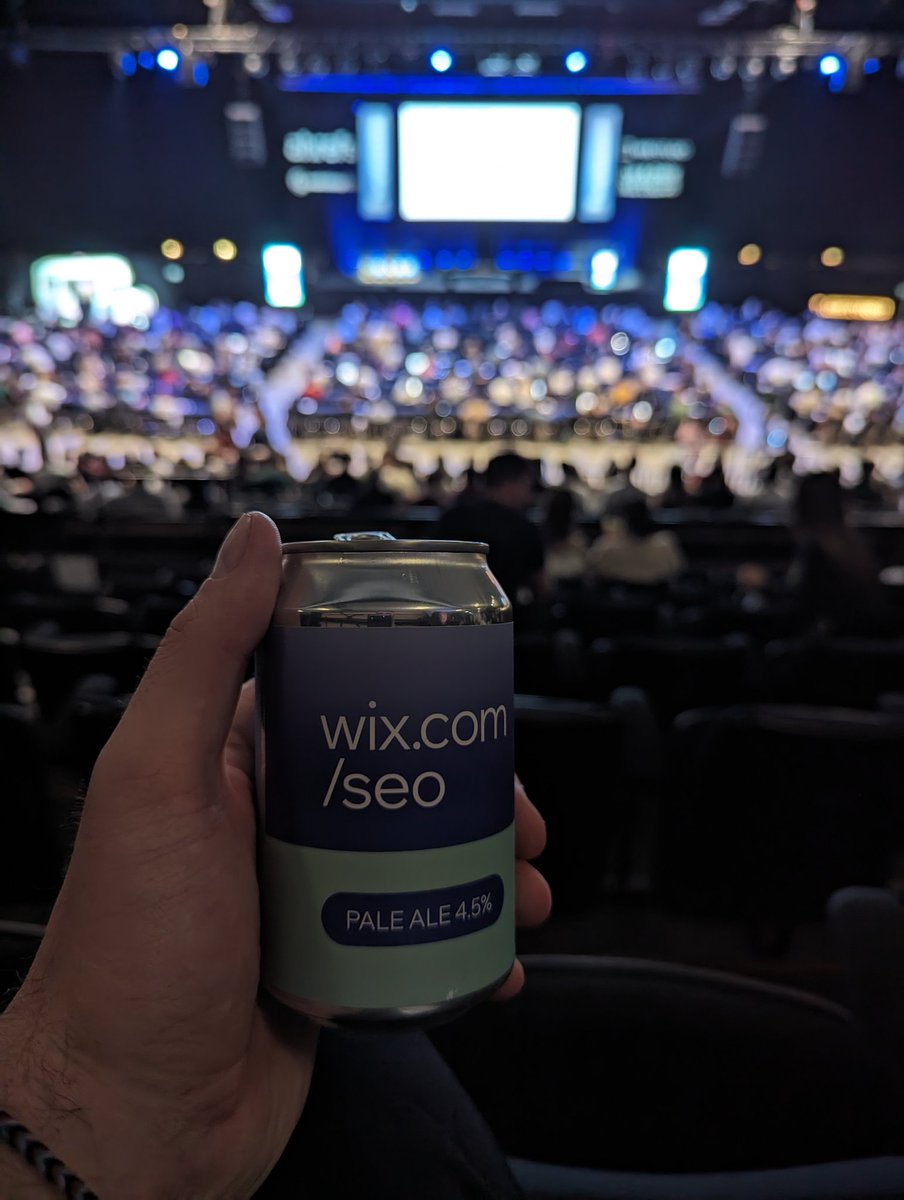 All set for the last session of the day <a href="/brightonseo/">brightonSEO</a> 🤝