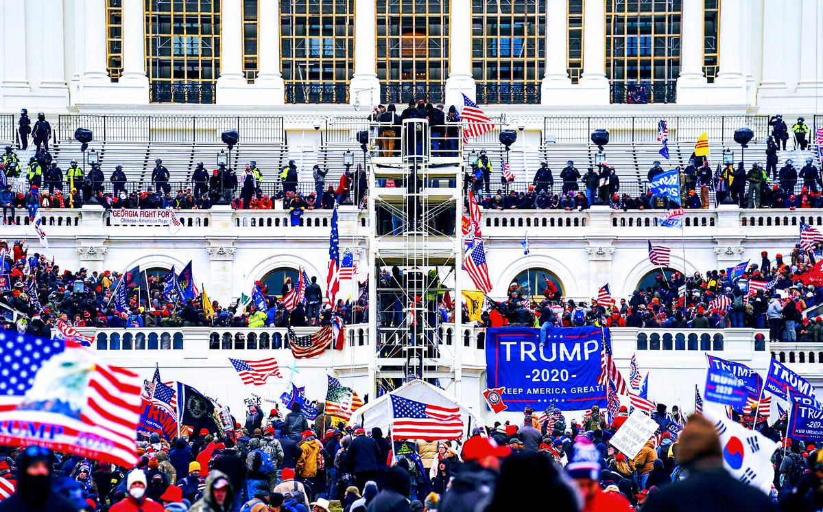#Jan6th relaxed watching <a href="/CNN/">CNN</a> Suddenly
#MAGATS SCALING OUR Capitol Creepy Crawlers wielding #Nazi &amp; #ConfederateFlags in #HandToHandCombat w/ #capitolpolice #MAGACult standing guard onOUR #Capitol We're blinking trying focus our eyes in disbelief Screaming WTF #TrumpForPrison2024