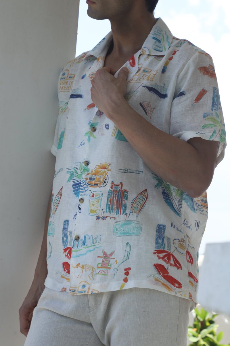 ramonmendozae's tweet photo. Custodire’s new collection Ciudad Del Sol is now available on https://t.co/ev6lHLWtq5 https://t.co/l0cXgY91bC