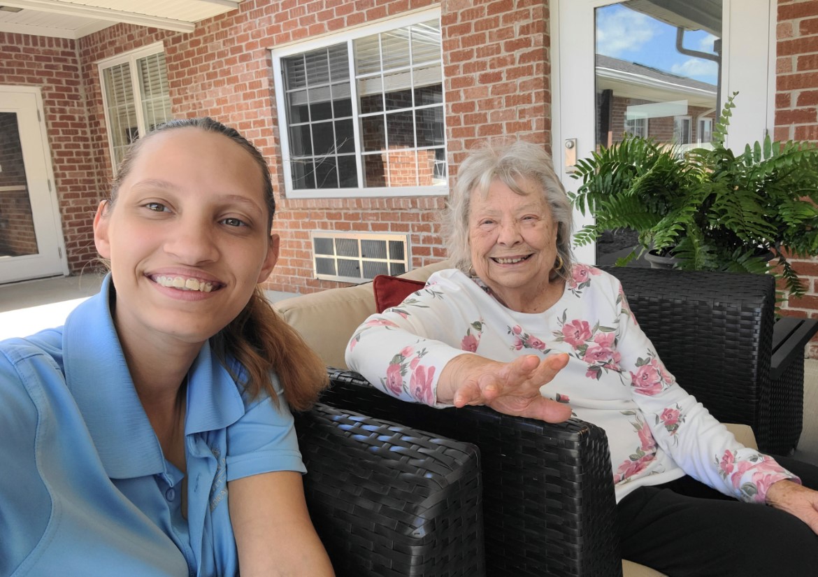 Hello Fall, 

We are living for these cooler temps 🎃🍂 

Our staff &amp; residents are loving spending some time outside.

#trilogyhealth #trilogyliving