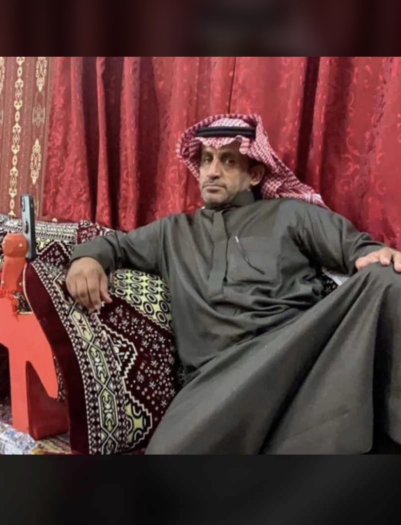 saudalgbaiwi's tweet photo. اللّهُم كما رفعت السماء بلا عَمد ارفع المرض عن جسده ، اللهُم ماعجز عنه الأطباء فإنه لا يعجزك يارب قرّ أعيننا بشفائه
الله  يشفيك  ويقومك  بالسلامه يابو محمد https://t.co/rtE7K1Bsmw