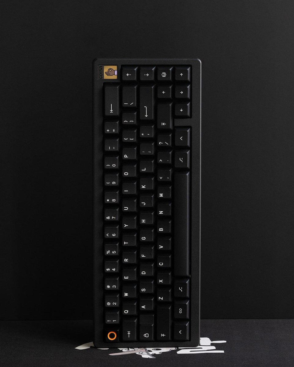 sleekkeebs's tweet photo. Board: Matrix 6XV 3.0 Corsa @/matrixlabsince2015 @NovelKeys 
Caps: White on Black by @monokei_co 
Built by: @oratiowest 

#sleekkeebs #keebs #keeblife #mechkey #mechanicalkeyboards #customkeyboards #keyboardporn #keyboard #keycaps #gmkcaps #pbtcaps #teclados #tecladomecanico https://t.co/2v8YyAJvEU