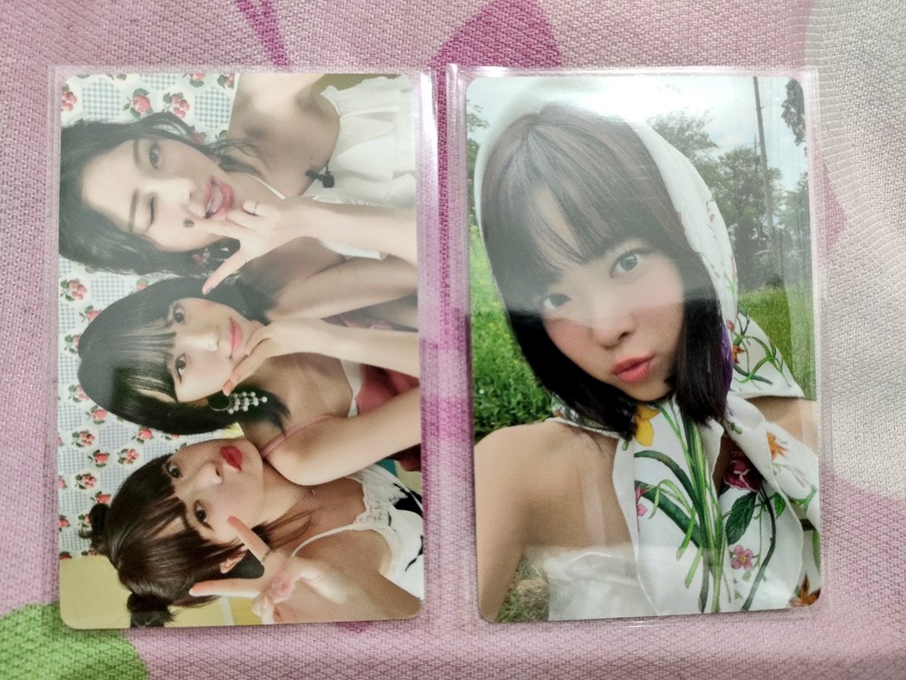 WTS LFB ONHAND LE SSERAFIM PH FEARNOT PH
EUNCHAE DICON PC
-Eunchae Babushka Set Php630
-GoldenTrio Unit PC|Eunchae Babushka
-PBD 300|330
-10/10 Condi 

Eunchae D'icon Photobook Issue No.14