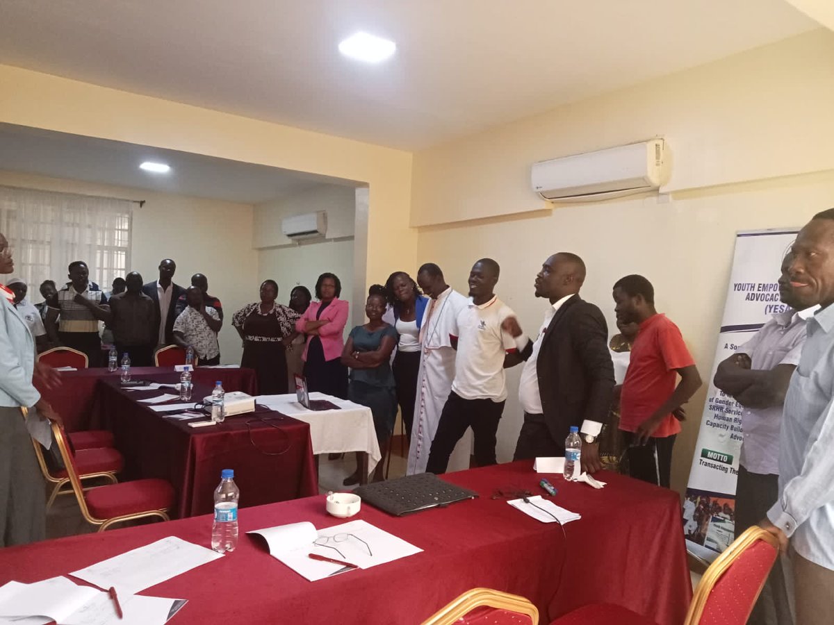 jeronimobwar1's tweet photo. What is the role of the church in ending GBV,HIV and Teen Pregnancy? YESAM today convened a meeting with religious leaders in Kisumu to come up with ways of engaging young people in the churches on SRHR issues#CSE @OlajideDemola @TICAH_KE @MeTAKenya2018 https://t.co/oHH0J3gZxz