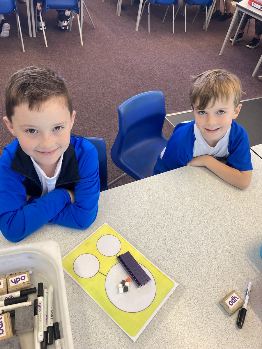 PCPPandas's tweet image. In maths we have been learning how to spilt a 2-digit number in to tens and one #pcpmaths
