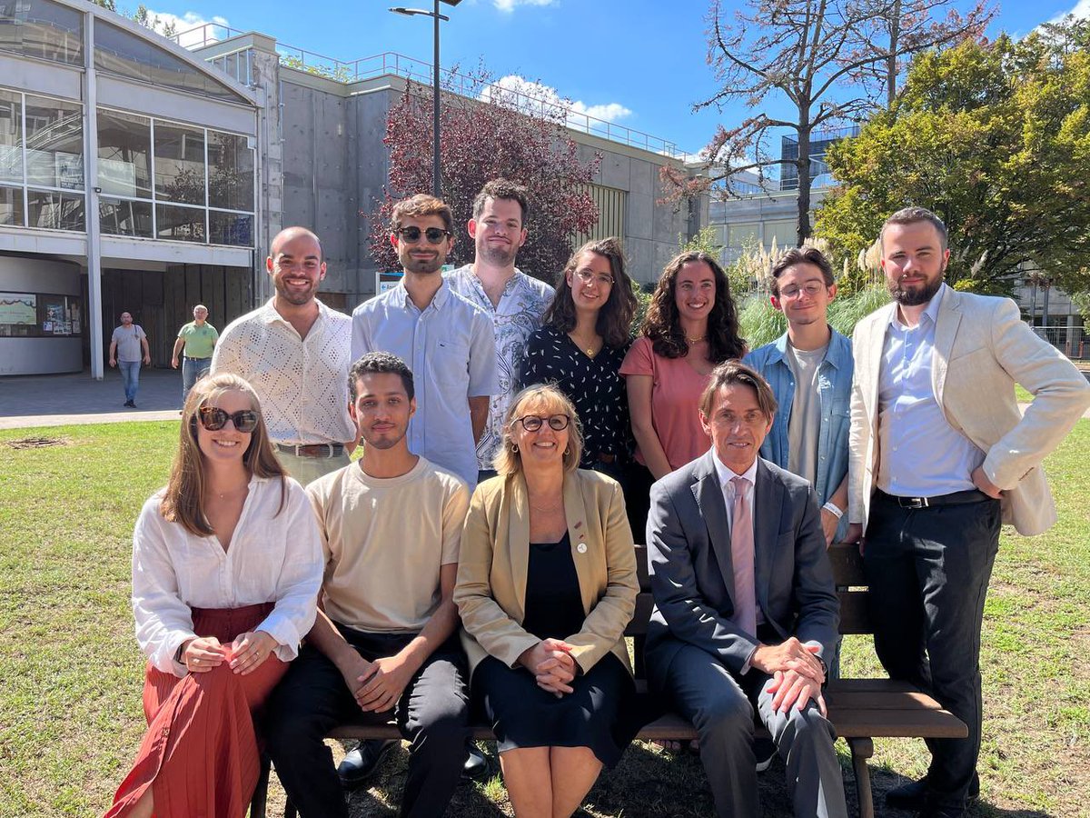 sretailleau's tweet photo. Merci aux étudiants de l'@univbordeaux présents mobilisés pour accueillir et accompagner les nouveaux arrivants. 

L'action quotidienne des services de l'établissement, du @Crous_Bordeaux, des associations et de leurs partenaires sont essentiels à la vie étudiante ! https://t.co/lxTQUF2t6T