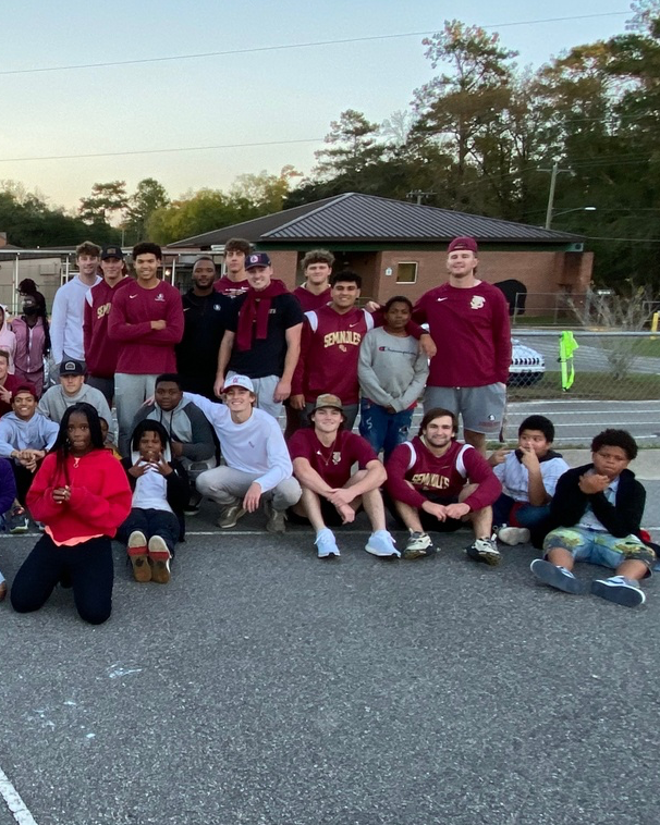 RisingSpearNIL's tweet photo. Embracing the opportunity to stand with and for athletes like Jamie Connel and @FSU_MTennis and the amazing work we get to be a part of in our community. 🎾 🏆 

Help support Jamie, FSU Tennis and other Seminole Student-Athletes by visiting the link in our bio! #InvestToIgnite 🔥 https://t.co/ExgzOQOFK9