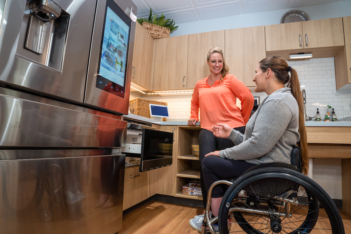 "We help inform, so patients and families can make the best decisions for themselves," said Theresa Whitlock-Wild, project manager, Steve Gleason Institute for Neuroscience. Learn how the Institute's Adaptive Technology Center is helping people with ALS ➡️ buff.ly/45RB0Ax