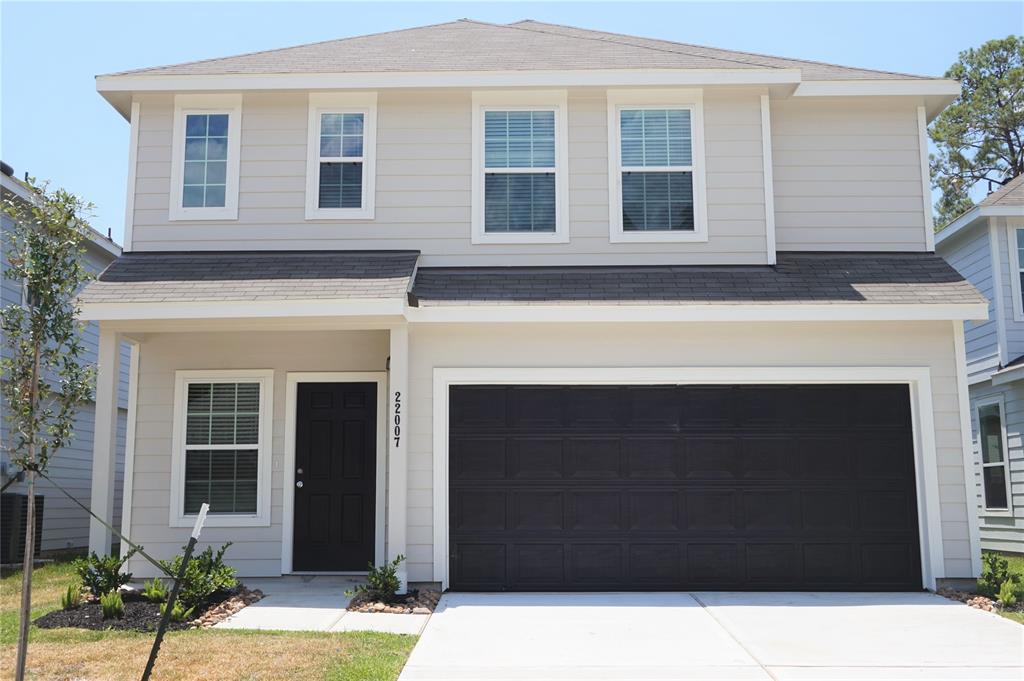 NEXTHOMEPHR's tweet photo. 22007 GRAND MAJESTIC DR, Houston, Texas 77073. This charming two-story residence eagerly awaits you, offering three comfortable bedrooms, two and a half bathrooms, a flexible room, and a two-car garage - encompassing all your essential requirements. https://t.co/TJ0RVN4LK4 https://t.co/fwZ0ClzVZe