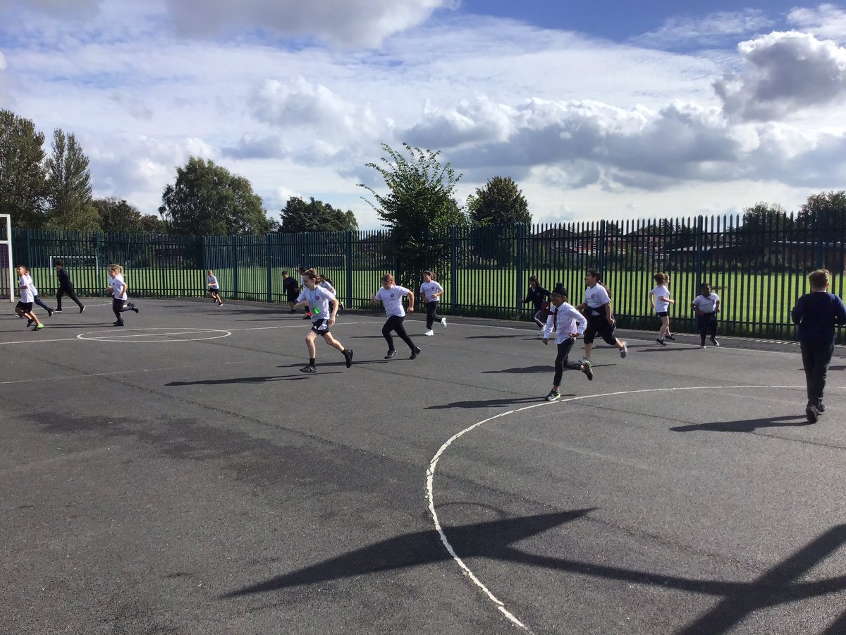 This afternoon we did a flexibility circuit outside, as well as completing a fitness test. We’ll repeat this to see if we improve in a few weeks time 💪 #wearebrightfutures <a href="/BartonClough/">Barton Clough Primary School</a>