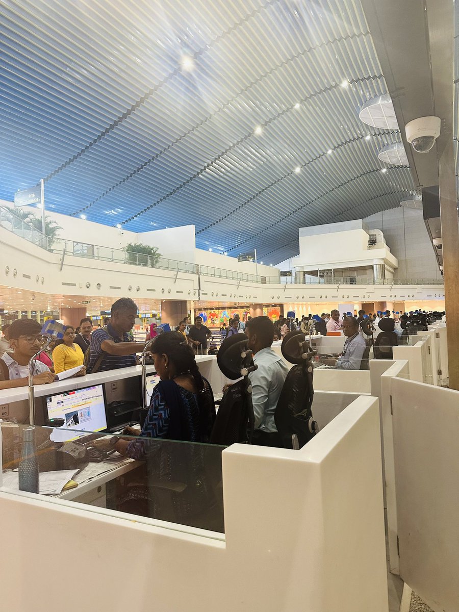 KeerthyOfficial's tweet photo. What a smooth clearance at the immigration of our new International Terminal, Chennai @aaichnairport and the new infrastructure is just bang on! Thanks to the concerned authorities 😊🙏🏻 https://t.co/NpvOoAN34d