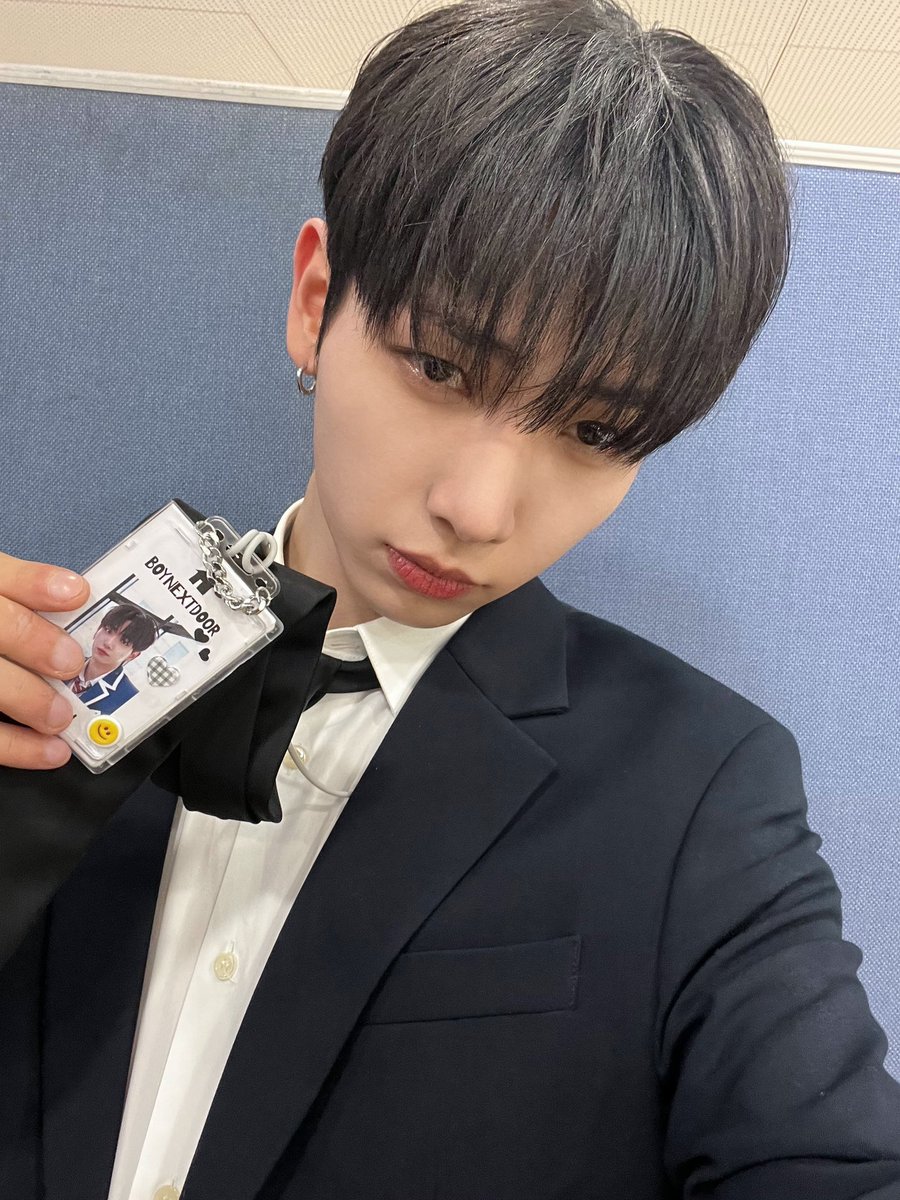 BOYNEXTDOORSLP's tweet photo. Traducc. ESPAÑOL

"El festival de hoy de M Countdown y Kyung Hee Dae casi me muero porque la tensión no bajó en todo el día. ¡Los quiero a todos!Amor, Paz, Causa, HYBE, Zico, BOYNEXTDOOR, MASTERPEACE✌️"

#명재현 #BOYNEXTDOOR #JAEHYUN
#경희대
@BOYNEXTDOOR_twt 
@BOYNEXTDOOR_MX https://t.co/MNfU3Vs5IO