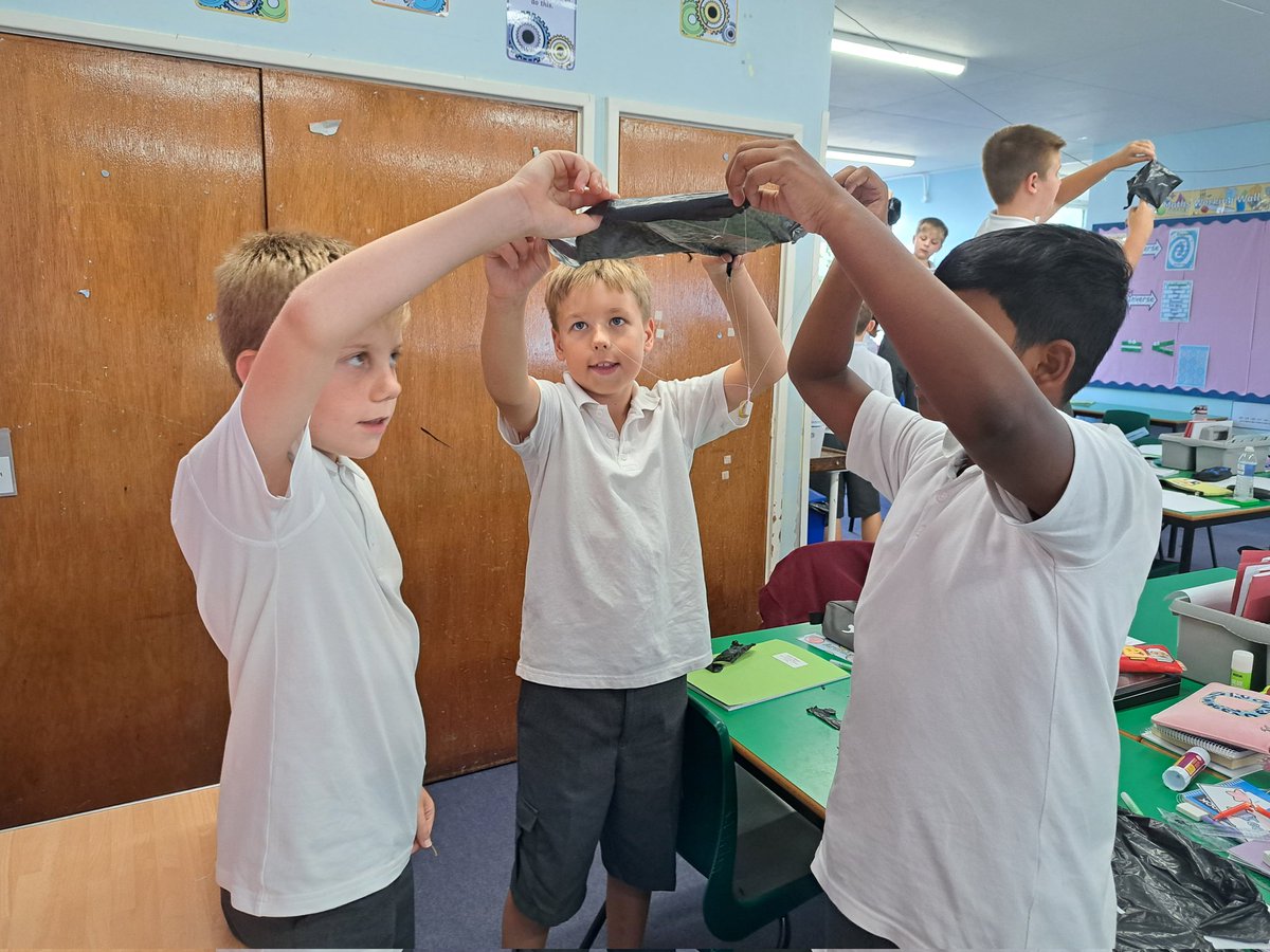 Year 5 Fine tweet media