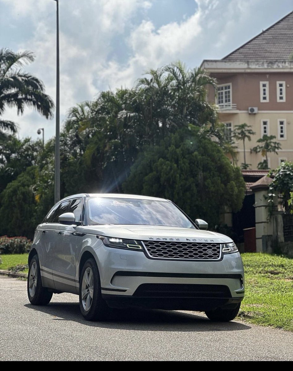 Automall_ng's tweet image. Range Rover Velar 2018 model
Price:58m
Duty: paid 
Location: Abuja 
#CBNGOVERNOR #nairamarley #ripmohbad 
@__yellows @aisha_yaGuda @A__yabo @_hafsat_paki @Asmau__Hassan @saamaccido_ @Mvnaaa___ @KawuGarba @Waspapping_ @chandni_lish @al_shekarau_ @Sarki_sultan @___Bils Retweet
