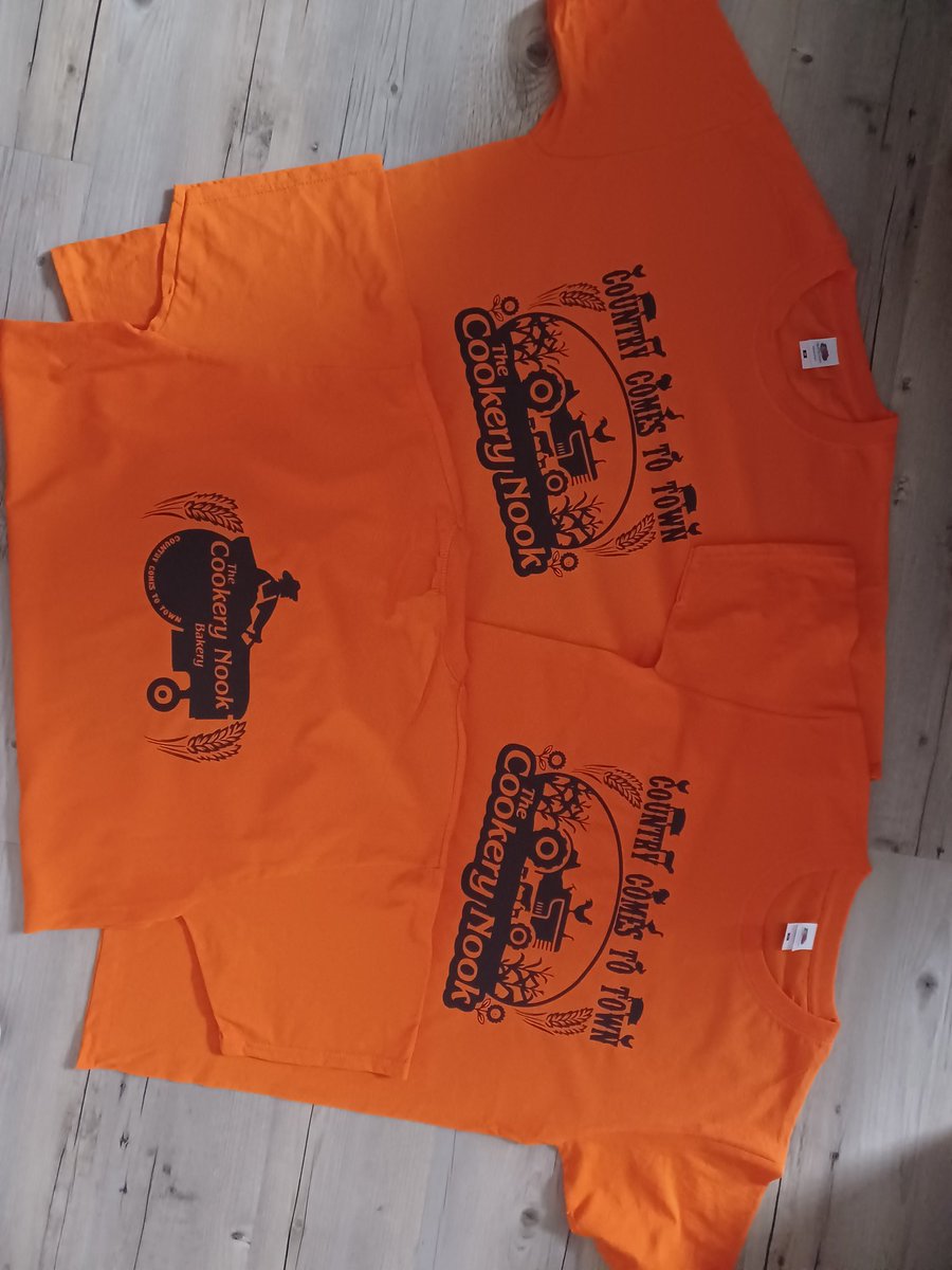 PorteedownPrint's tweet photo. A wee order of t-shirts designed and printed for the Cookery Nook Bakery in Portadown to wear on Saturday for the annual Country Comes to town. If you're in town call in and shown them some support. 😀🐏🐽🚜🍳☕️🍩🍪🥮 https://t.co/aSHH6cLKwC