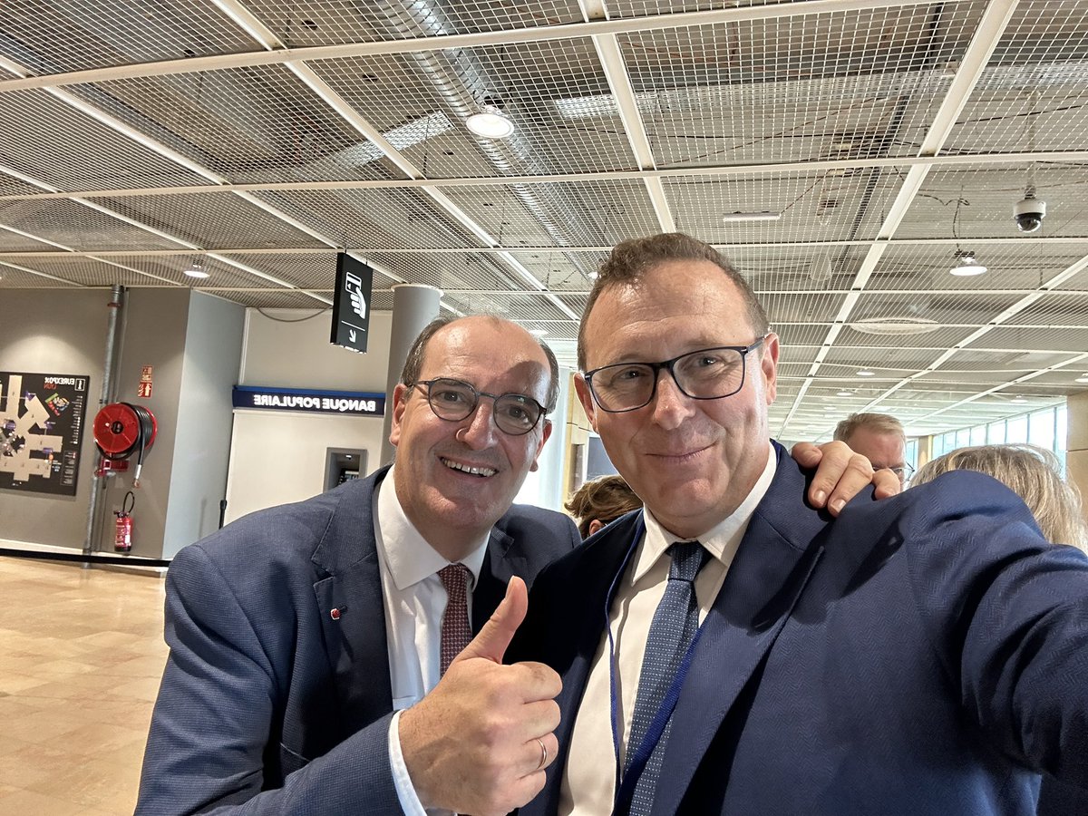 ogrisz13's tweet photo. De très belles rencontres durant cette première journée de WorldSkills.  À demain pour une nouvelle journée d épreuve. 
#wskfr23 @WorldSkillsFR #loxam @GroupeLOXAM https://t.co/45t27Ikk5o