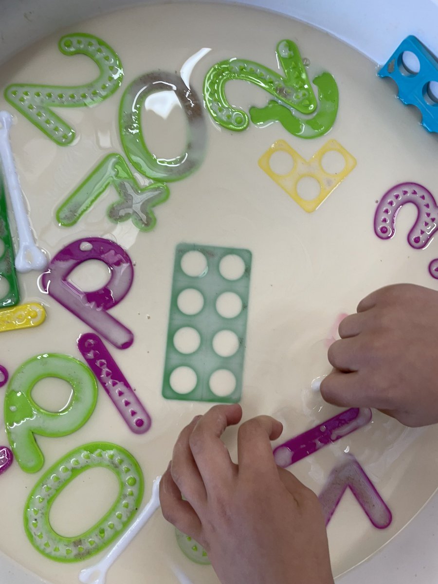 MrsGelston's tweet photo. Dino Number Dig 🦕 @MissHughesUoG Added numbers &amp; numicons to oobleck &amp; sand to create a number dig. P1 started with tongs but then decided it was much more fun with hands! 🙌🏽 #maths #number #play #mathsisfun #numicons #sensoryplay
#playtray #eyfs #dinoplay #oobleckplay #p1a #fun https://t.co/3YtLYRlW3w
