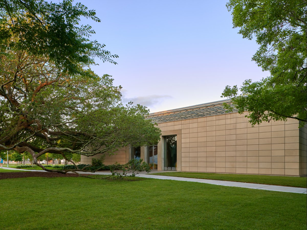 Architect #RenzoPiano was born #onthisday in 1937. Piano designed the #Menil's main building and #CyTwombly gallery.