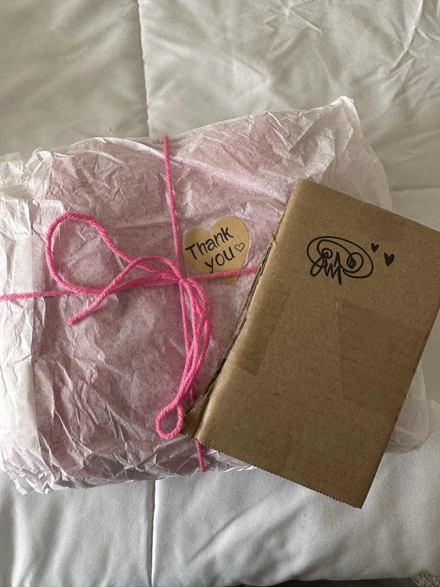 sweetchurro12's tweet photo. gm gm

look what came in the mail!! so excited to rock this once the texas heat chills out💖

thanks sm @ifismco @ifeelsomoldy @fireknots https://t.co/EFfzFutflJ
