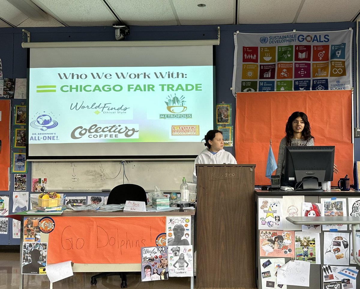 About 30 students attended our first @wyhs Fair Trade Club meeting of the school year! Our student leaders did a great job talking about our fave partners- @chicagofair @MetropolisCoCo @worldfinds @TonysChocoUS @ColectivoCoffee