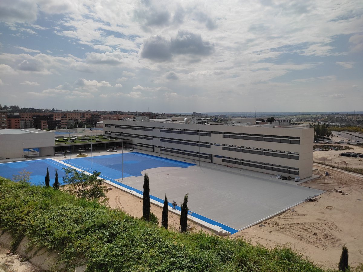 Asociación Vecinal Montecarmelo tweet media