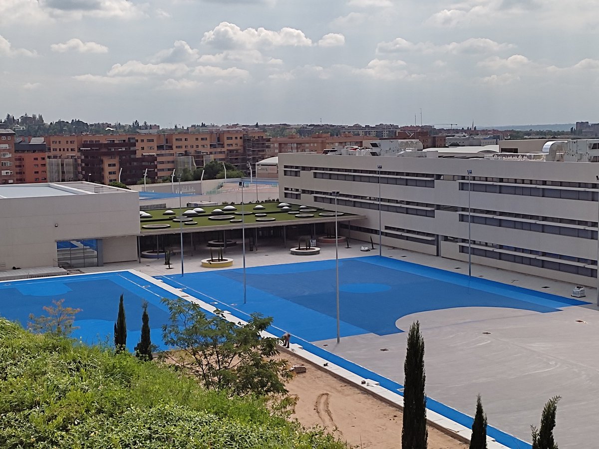 Asociación Vecinal Montecarmelo tweet media