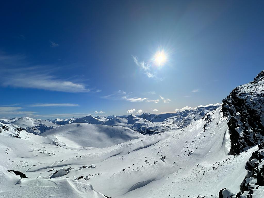 AlexPinturault's tweet photo. How can I ask better ? ๐คฉ #Ushuaia #FinDelMondo #GivesMeWings #HEADChasingBetter https://t.co/OAPhvIFIM0