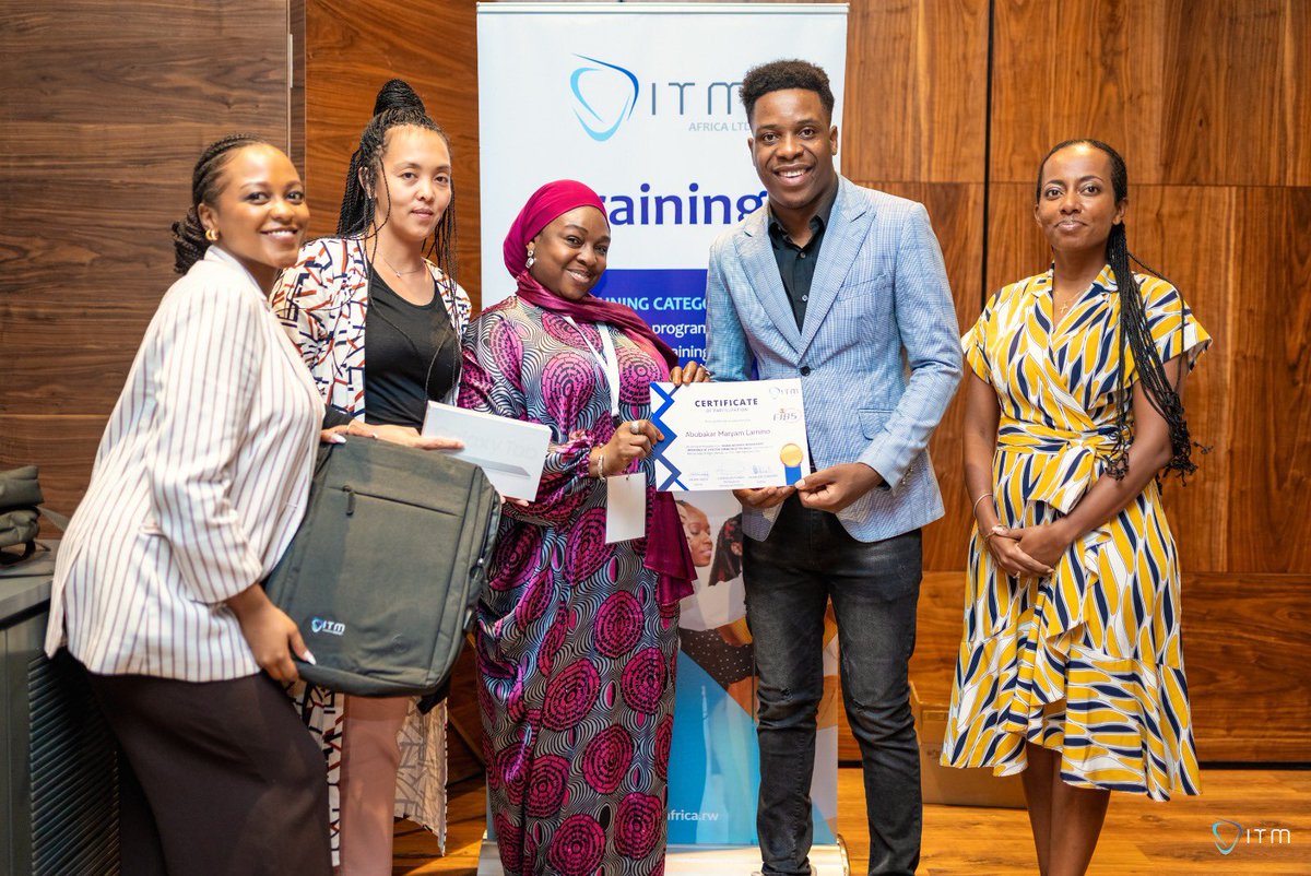 itmafricaltdrw's tweet photo. Yesterday marked the end of our 3-days training for the esteemed officials from Federal Inland Revenue Service (FIRS)Nigeria. 🇳🇬.

We would like to thank the trainers for their expertise and wisdom they shared during the sessions.

#WeAreITM #HR #ITMtrains #RwOT https://t.co/GmgEOiLngL