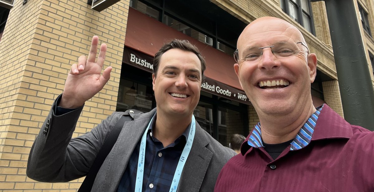 ME_Bruch's tweet photo. Bumped into Andy Hohman at Dreamforce. Love this conference. 

#df23 #salesforce https://t.co/LkeiXtI1nM
