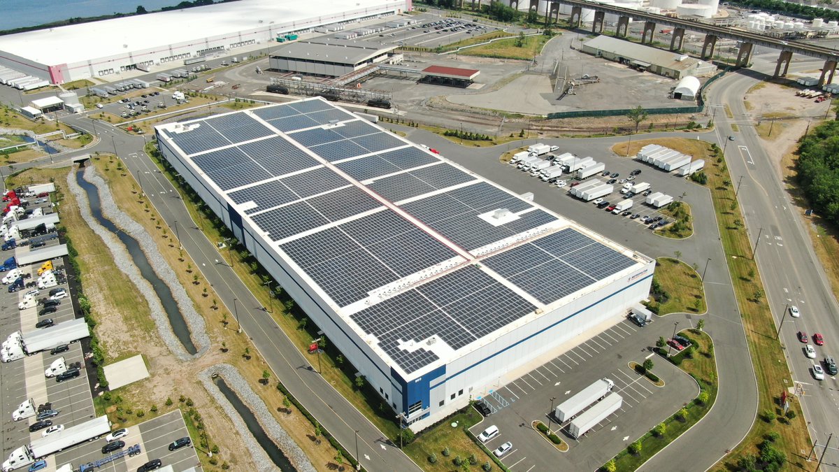 solar_landscape's tweet photo. .@ENERGY is taking a closer look at @Prologis's goal of 1 GW of #renewable energy by 2025. It recognized the real estate leader’s #commsolar project as a #SunnyAwards 🏆 finalist for expanding #workforcedevelopment &amp; access to discounted⚡ energy for 100s of lower-income families https://t.co/NOw4nfYbLI