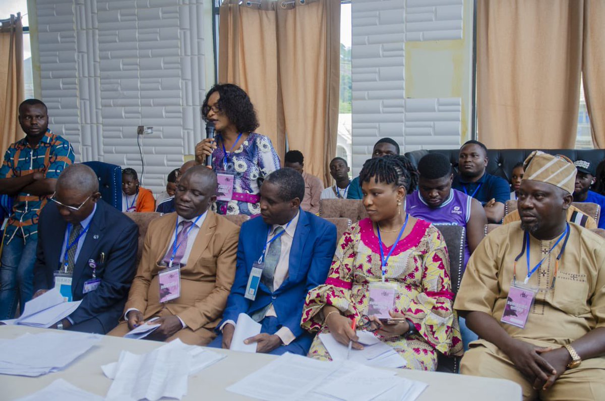 PsalmmyLutherKG's tweet photo. The @FUTAkure management led by the Vice-Chancellor, Prof. Adenike Oladiji also honoured the marathoner who is an alumnus of FUTA with their presence. In two hoursβ time, the FUTA Alumnus will break the @GuinessWorldRe2 of the longest Speech.
#FromWordsToWorldRecord
@Cb_0lusa https://t.co/r6jAC49EXb