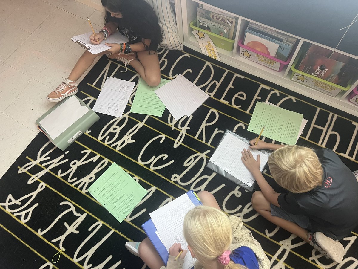 MrsSwarringim's tweet photo. Creating each other practice tests to study for their Natural Resources Assessment tomorrow! @mvesycsd @kdenny_ https://t.co/KPVir6yOKe
