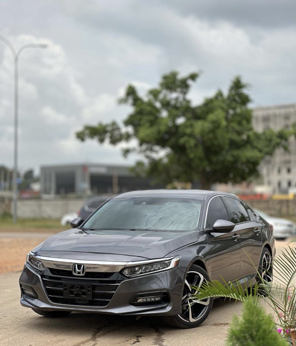 Automall_ng's tweet image. Honda ACCORD 2018 model
Price:12.9m
Duty: paid 
Location: Abuja 
FIRS #FIRS #CBNGOVERNOR #NDLEA 
@__yellows @aisha_yaGuda @Asmau__Hassan @_hafsat_paki @el_uthmaan @_stan_ley @chandni_lish @Mvnaaa___ @Waspapping_ @saamaccido_ @abujarides @KawuGarba @jibreelKhalil Retweet pls🙏