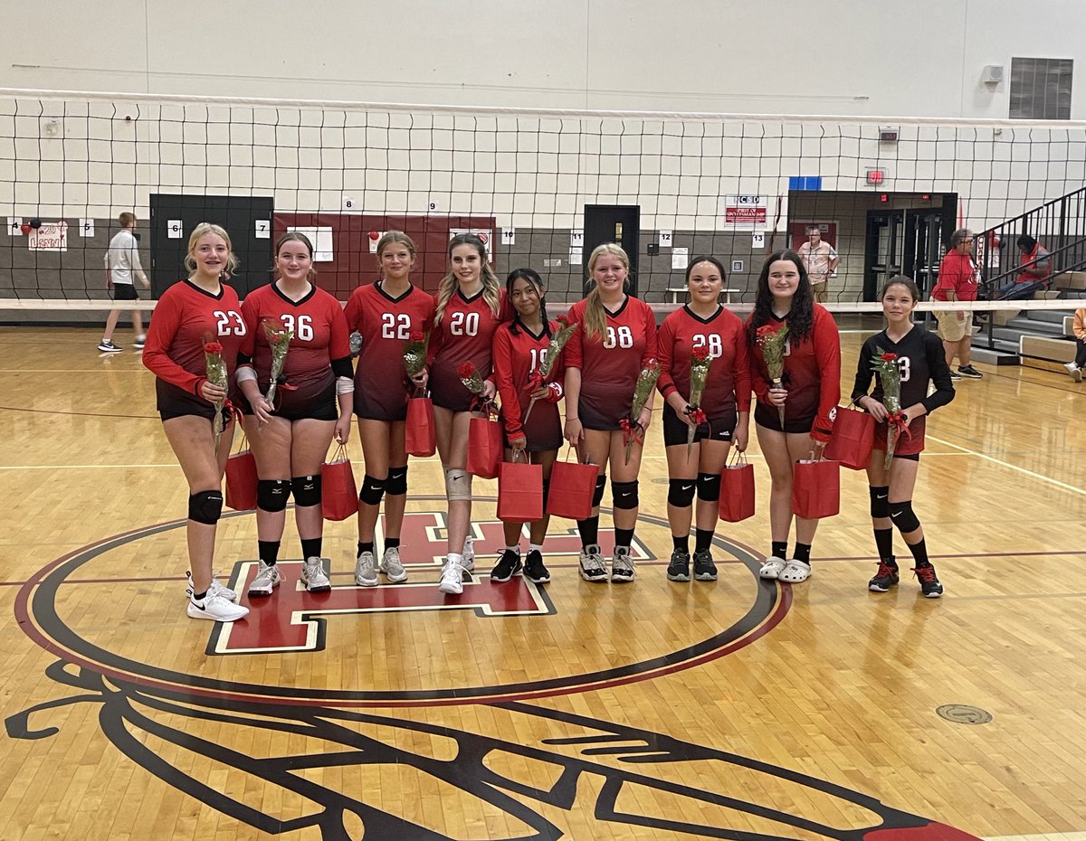 Last night we got to recognize our amazing 8th graders! They played some awesome games. It has been an honor coaching these girls through their time at Turkey Foot. They will be missed ♥️🏐 #GoTribe #Findyourspirit @FootMiddle