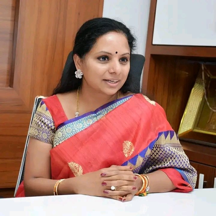 Telangana CM kcr daughter   Kavitha #Ed summons tommarrow
Delhi
#delhiLiquerscam
#liquerscam