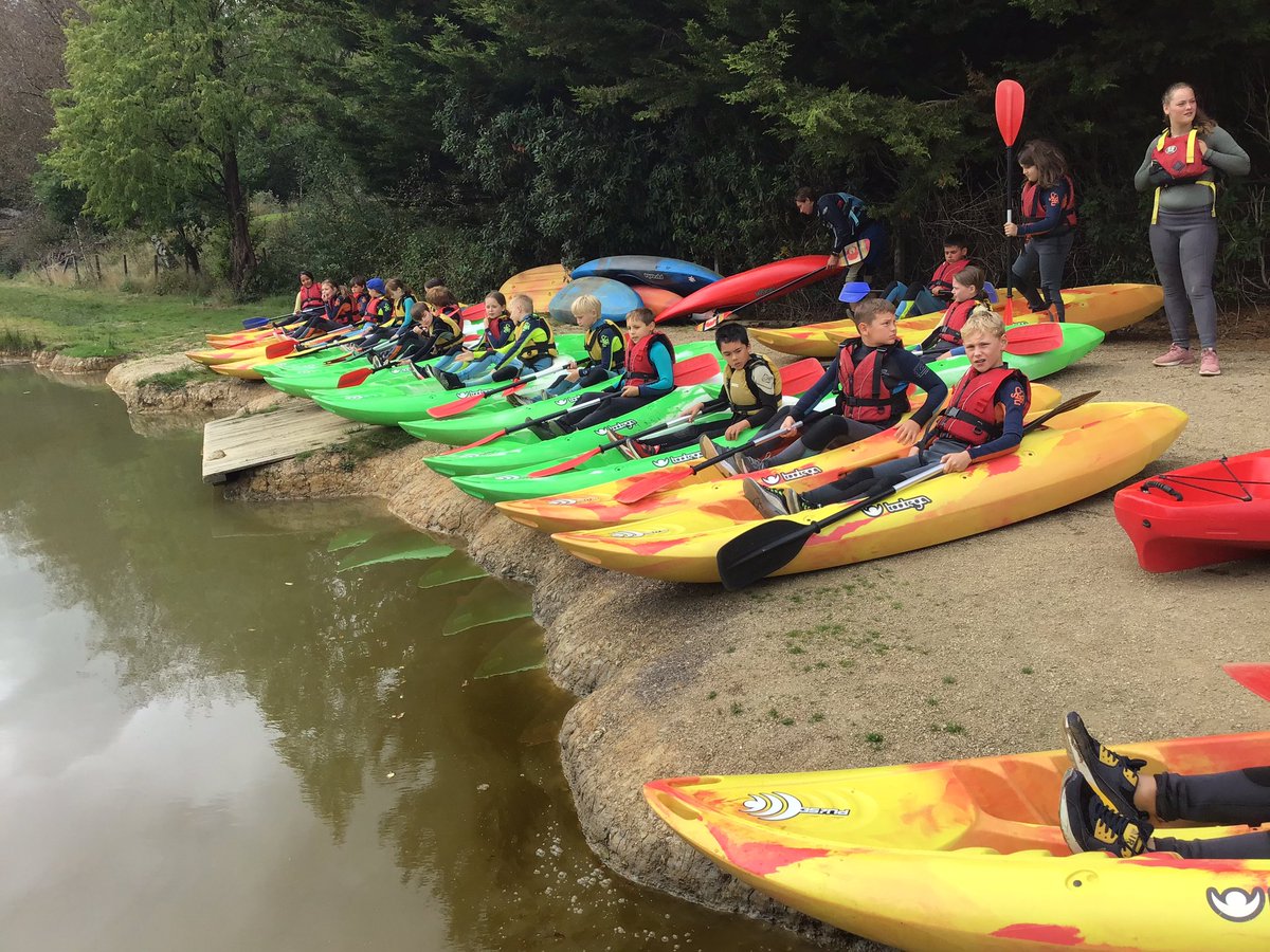 CastleCarySch's tweet photo. Kayaking part 1 https://t.co/giR8l3C2Uo
