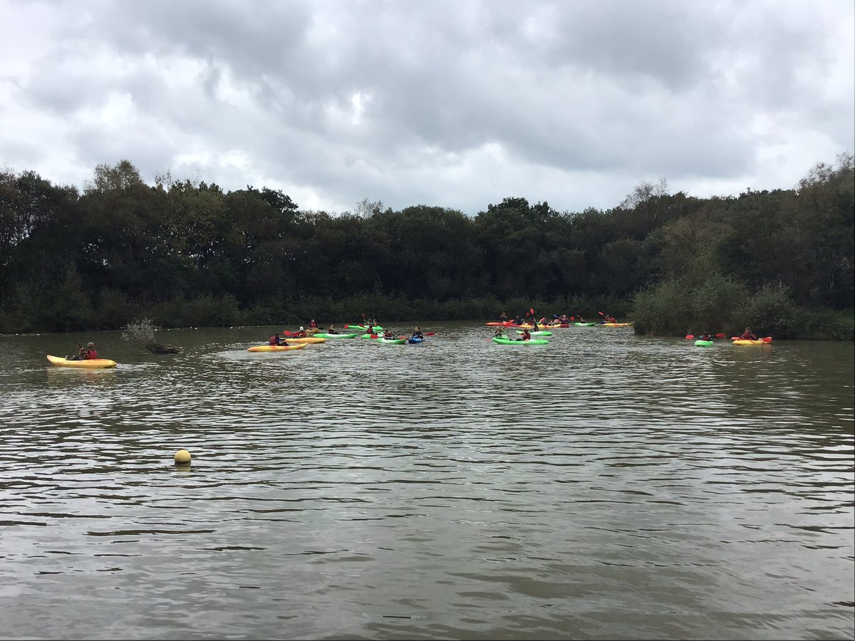 CastleCarySch's tweet photo. Kayaking part 1 https://t.co/giR8l3C2Uo