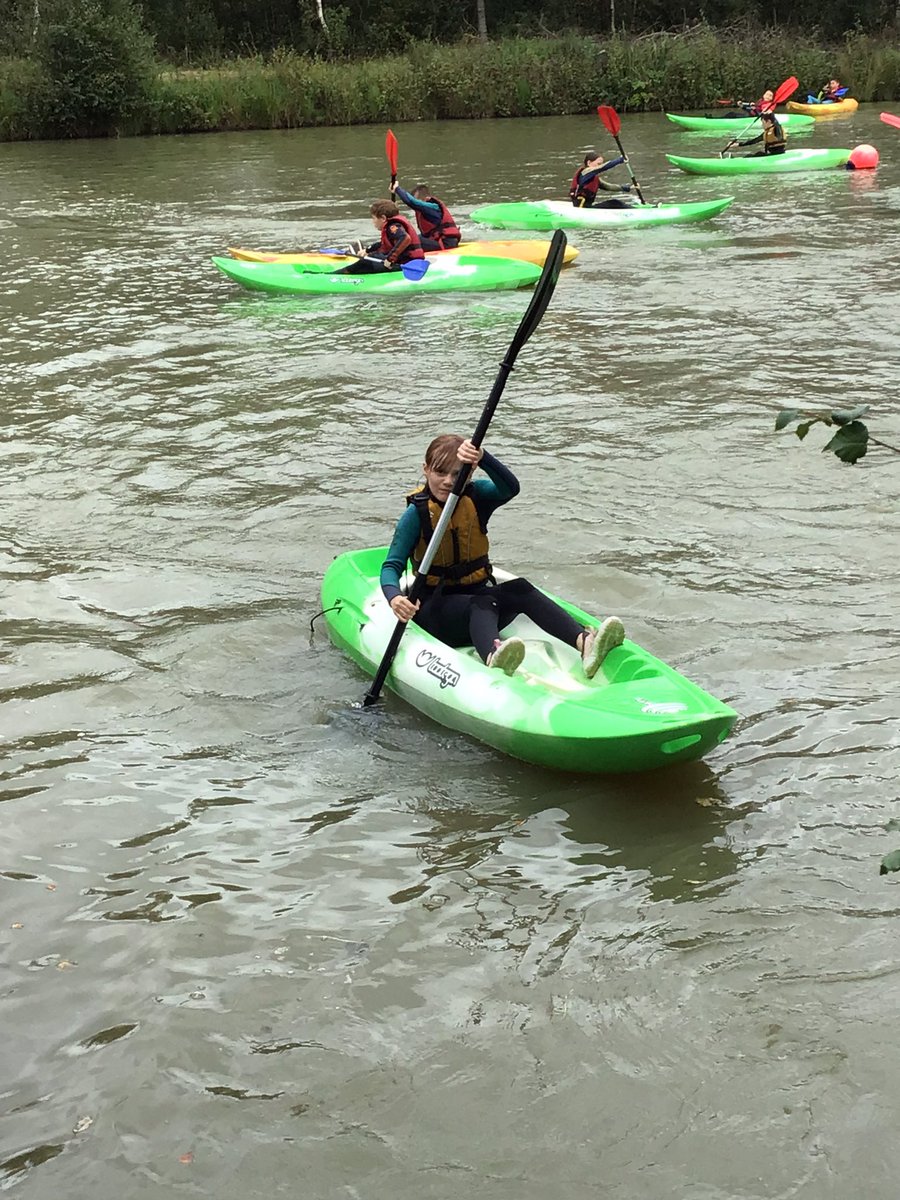CastleCarySch's tweet photo. Kayaking part 2 https://t.co/5APh8sn2hn