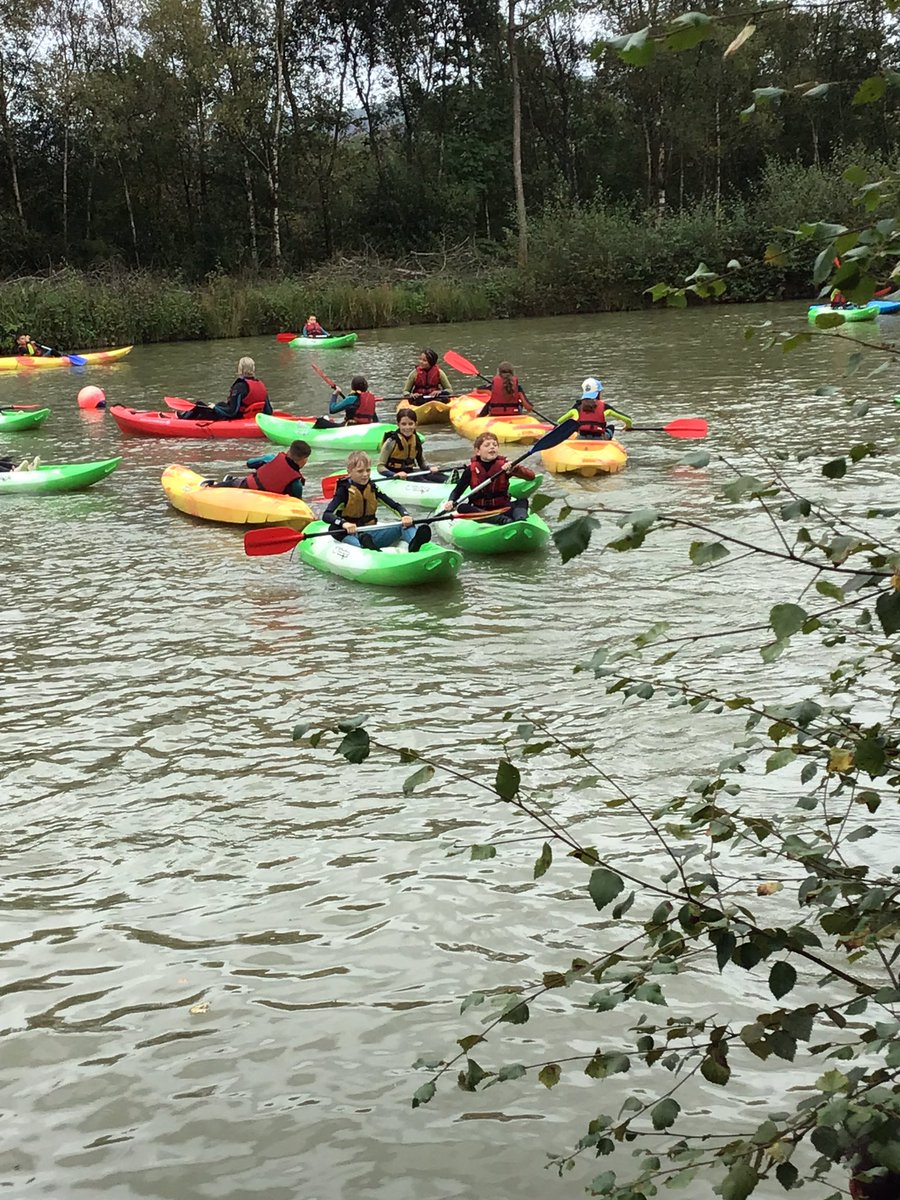 CastleCarySch's tweet photo. Kayaking part 2 https://t.co/5APh8sn2hn