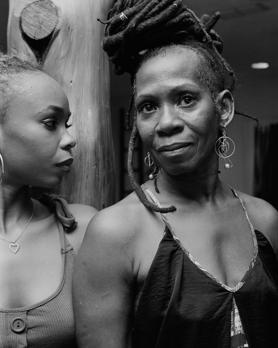 oxfordamerican's tweet image. In this feature from #Issue122, the Southern Film issue, photographer Rahim Fortune examines the “visceral texture” of documentary filmmaker Les Blank’s work about the South in “The Intimate and the Public.” #ReadOA #OxfordAmerican 

See more here: oxfordamerican.org/magazine/issue…