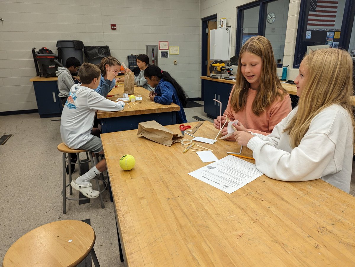 FranseeTech's tweet photo. Mystery Architecture in 6th grade Tech Ed! Problem solving + TEAMWork! #CMSTechEd https://t.co/x5Kstu7ucg