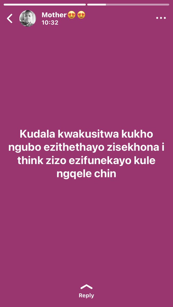 AmandaZamajola's tweet photo. Abazali ngosihlaza bethuna😂😂she posted ke ndaqonda mandimvele ngeangle so that she can stop but i can see shame akazuyeka so mandithule https://t.co/mS1ckia1iM