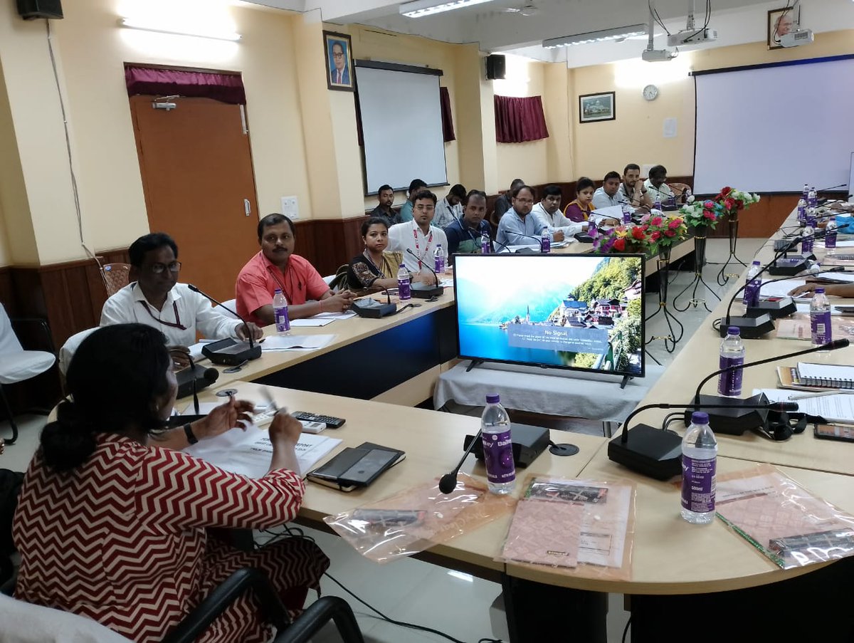 dmkhowai's tweet image. DCC &amp;amp; DLRC meeting of Khowai District for the June quarter held on 13.09.2023. DM &amp;amp; Collector, ADM &amp;amp; Collector, bankers higher officials from SP office, Govt. dept, RUDSETI, representative of MC, CFL were present in this meeting.
#RUDSETI
#DCC
#DLRC