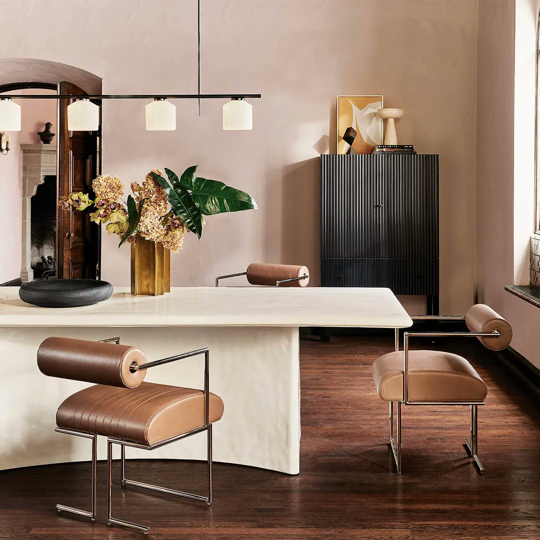 TercotHomes's tweet photo. #DesignInspiration - We are truly captivated by the modern-retro interior space created by @cb2. The iconic silhouette of the barbershop chair seamlessly blends the 60s era into the present moment, bringing a timeless charm to any space. #TercotStyle #TercotDecorTip https://t.co/D5gz9gowdM