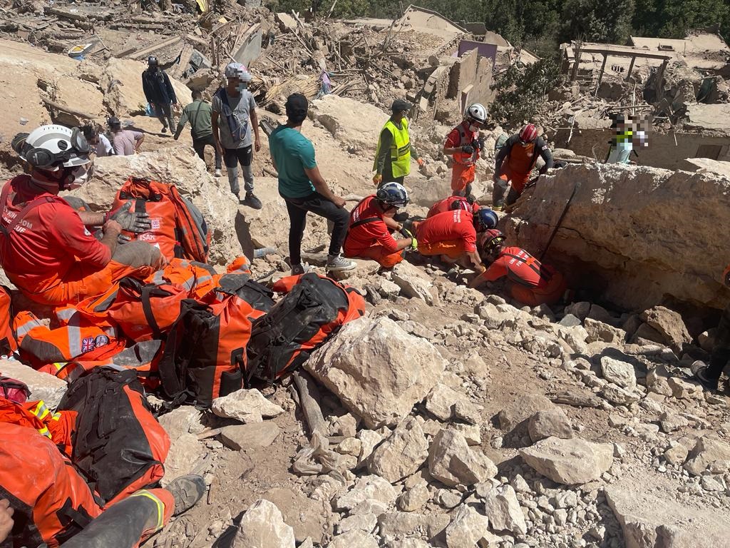 ma_British's tweet photo. On day 2 of relentless effort, our #BritishCouncil colleagues Ali, Abdessamad, Abdelwahed, and Abderrazak spent the entire day providing unwavering support to the UK Search &amp; Rescue teams.
@BritishCouncil
@UKinMorocco  @UK_ISAR_TEAM  @UKISAR https://t.co/eJCaNwPBGK